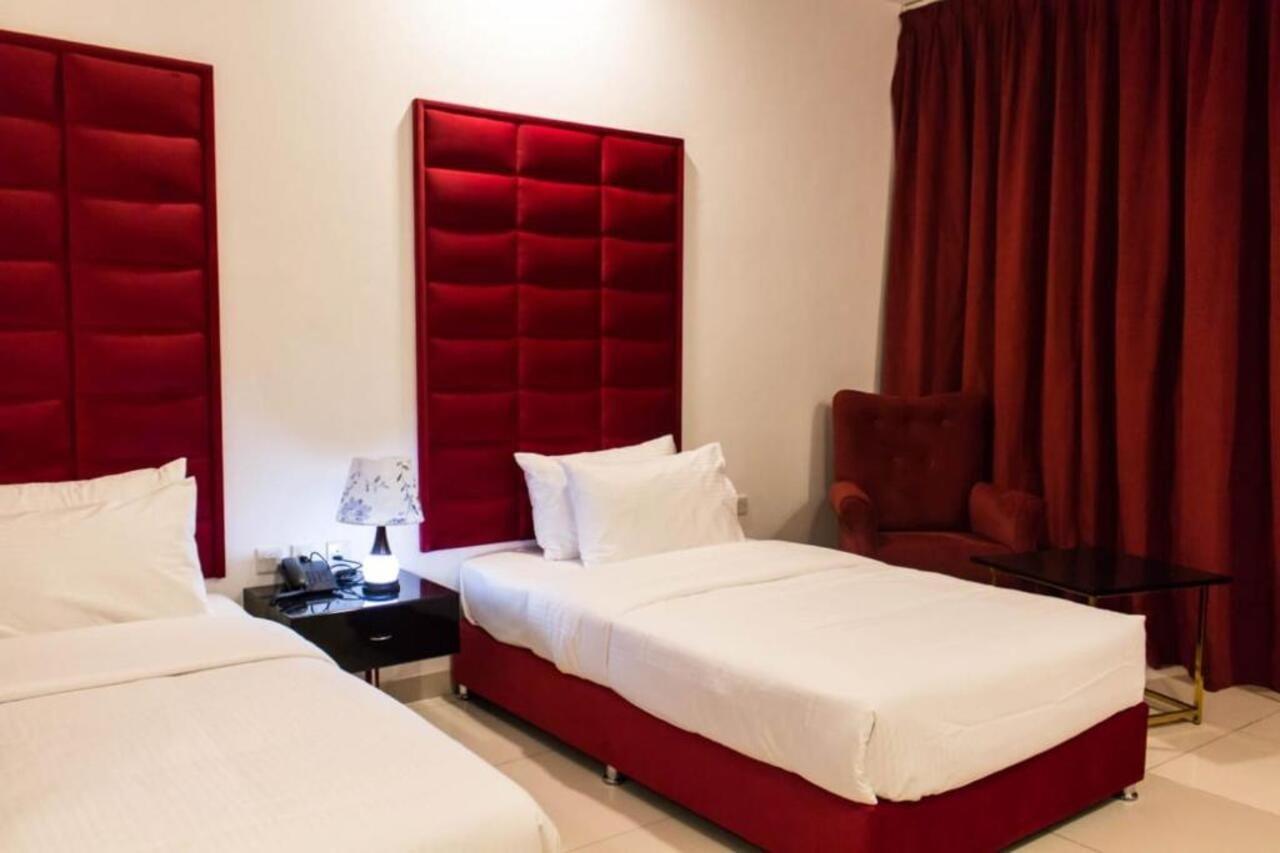 Hotel Parkside Plaza Maskat Exterior foto