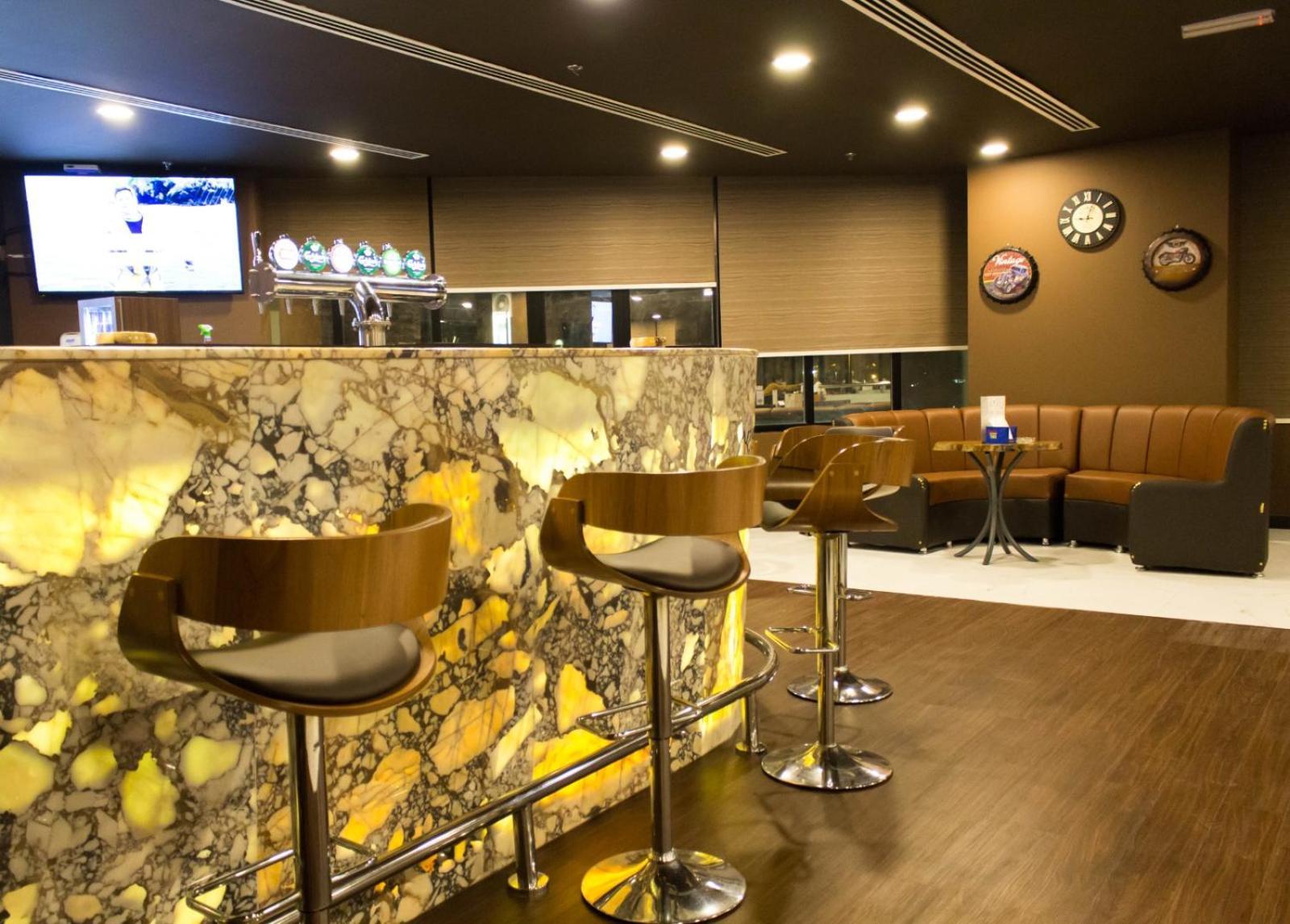Hotel Parkside Plaza Maskat Exterior foto