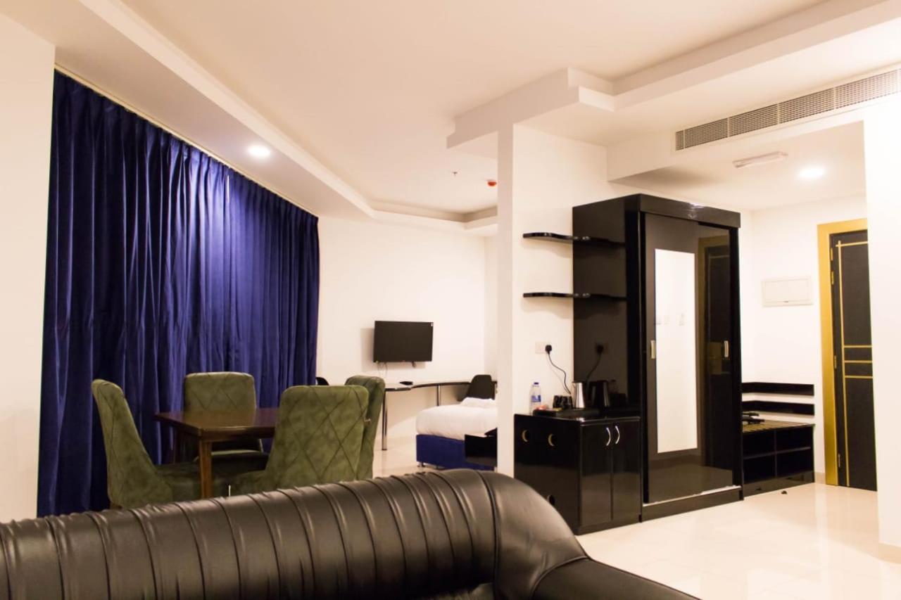 Hotel Parkside Plaza Maskat Exterior foto